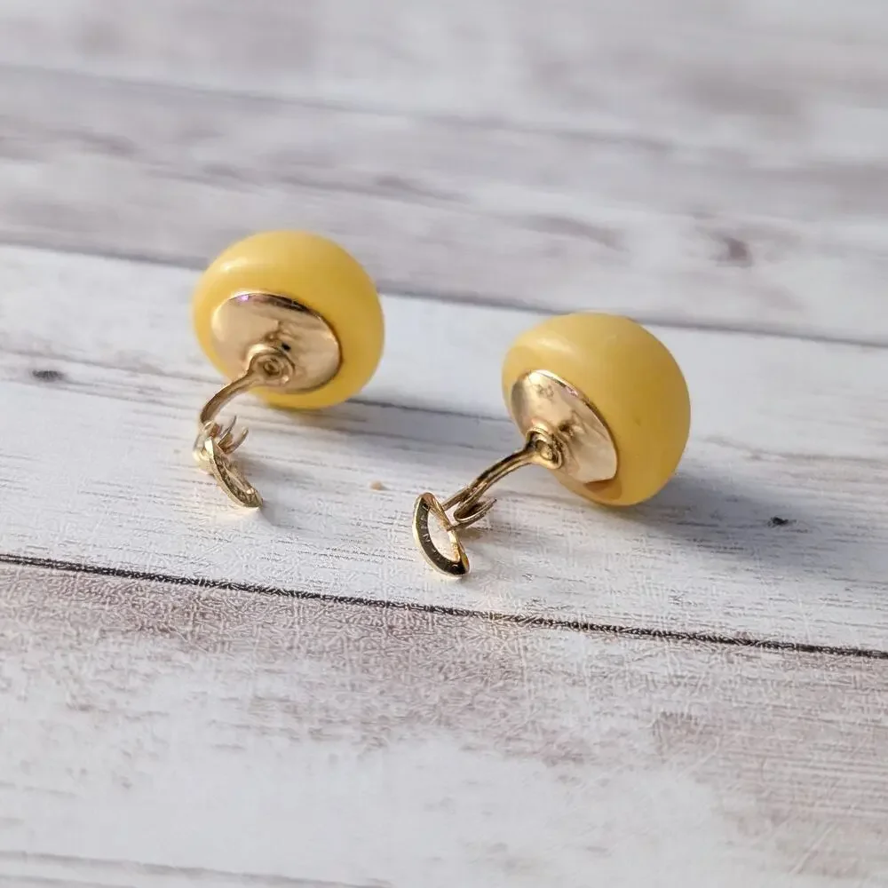 Vintage clip earrings